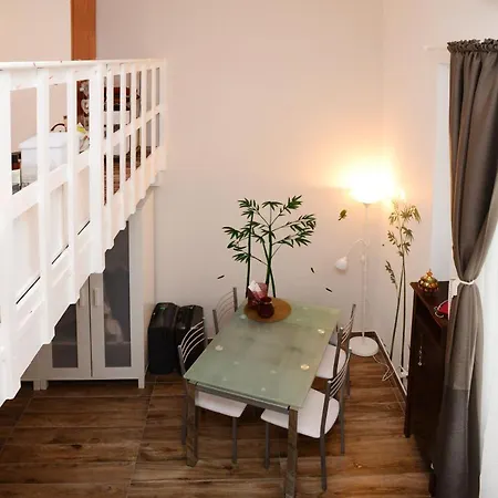 Comfortable, Silent And Charming Loft By The Navigli *